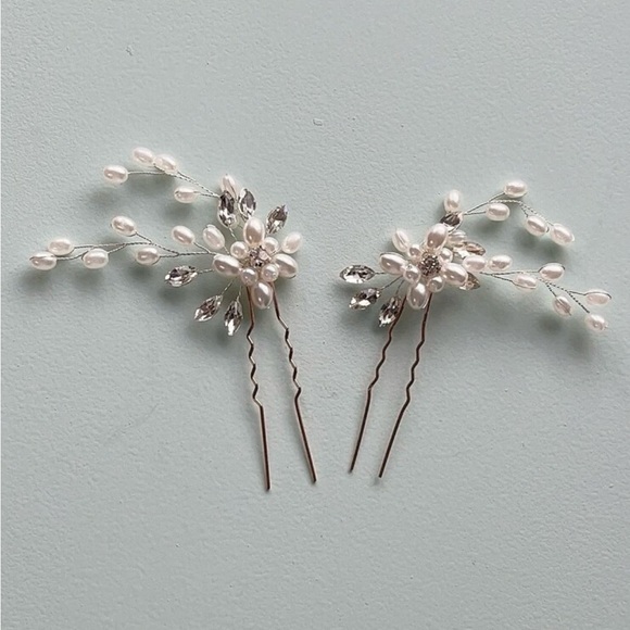 Elegant Pearl Hair Accessory (2) - Picture 2 of 5